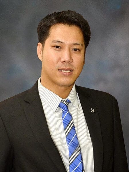 คุณชินธันย์ ธีรณัฐพันธ์